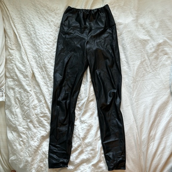WILFRED VEGAN LEATHER LEGGINGS - Picture 2 of 4